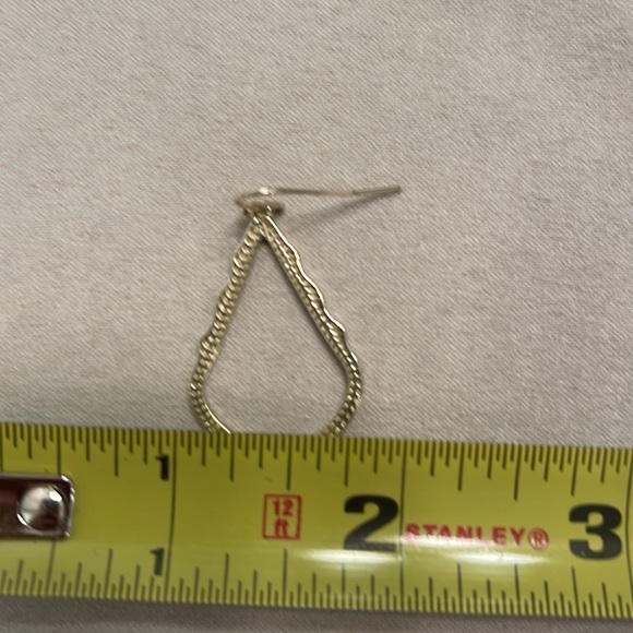 Kendra Scott Sophia gold dangle earring - Picture 3 of 5